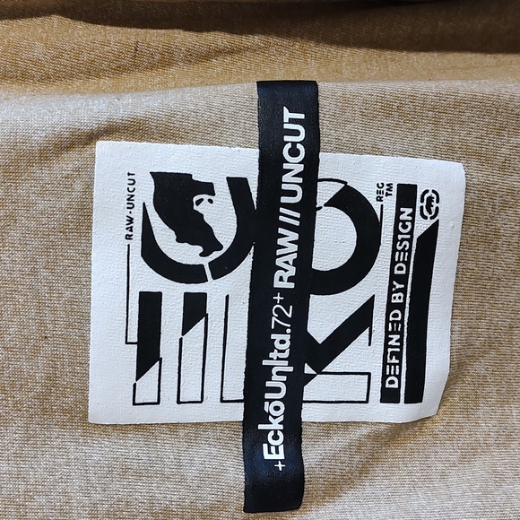 Men's Echo Unltd Beige T-shirt Size Large - Picture 4 of 4